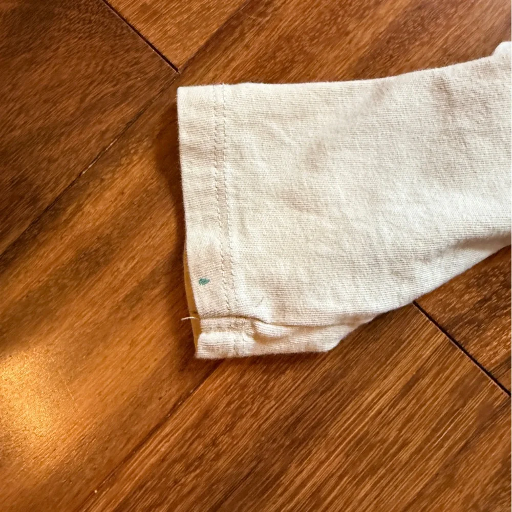 Zara kids Beige Crew Neck Shirt Size 4-5T